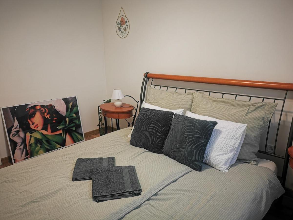 Atlas Apartment In The Historical Center Of Kosice With Free Private Parking Exteriör bild